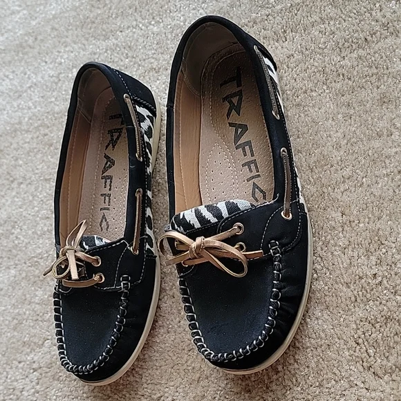 Traffic Flats - Picture 4 of 5